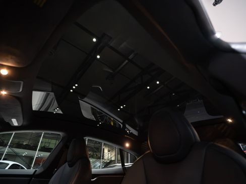 Used 2021 Tesla Model S Long Range Plus AWD/4WD image 19