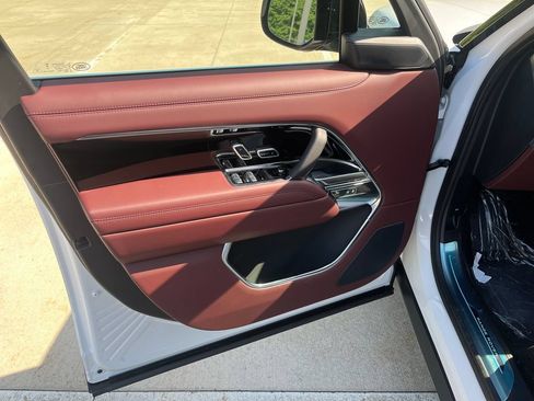 New 2026 Land Rover Range Rover SE AWD/4WD image 10