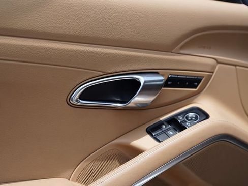 Used 2017 Porsche 911 Carrera image 34