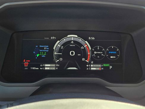 Used 2025 Toyota Sequoia Platinum AWD/4WD image 28