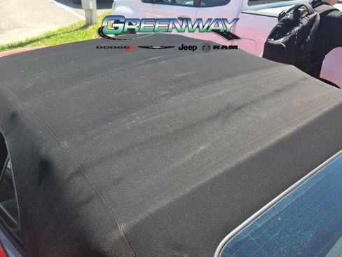 Used 2015 Chevrolet Camaro LT RWD image 10