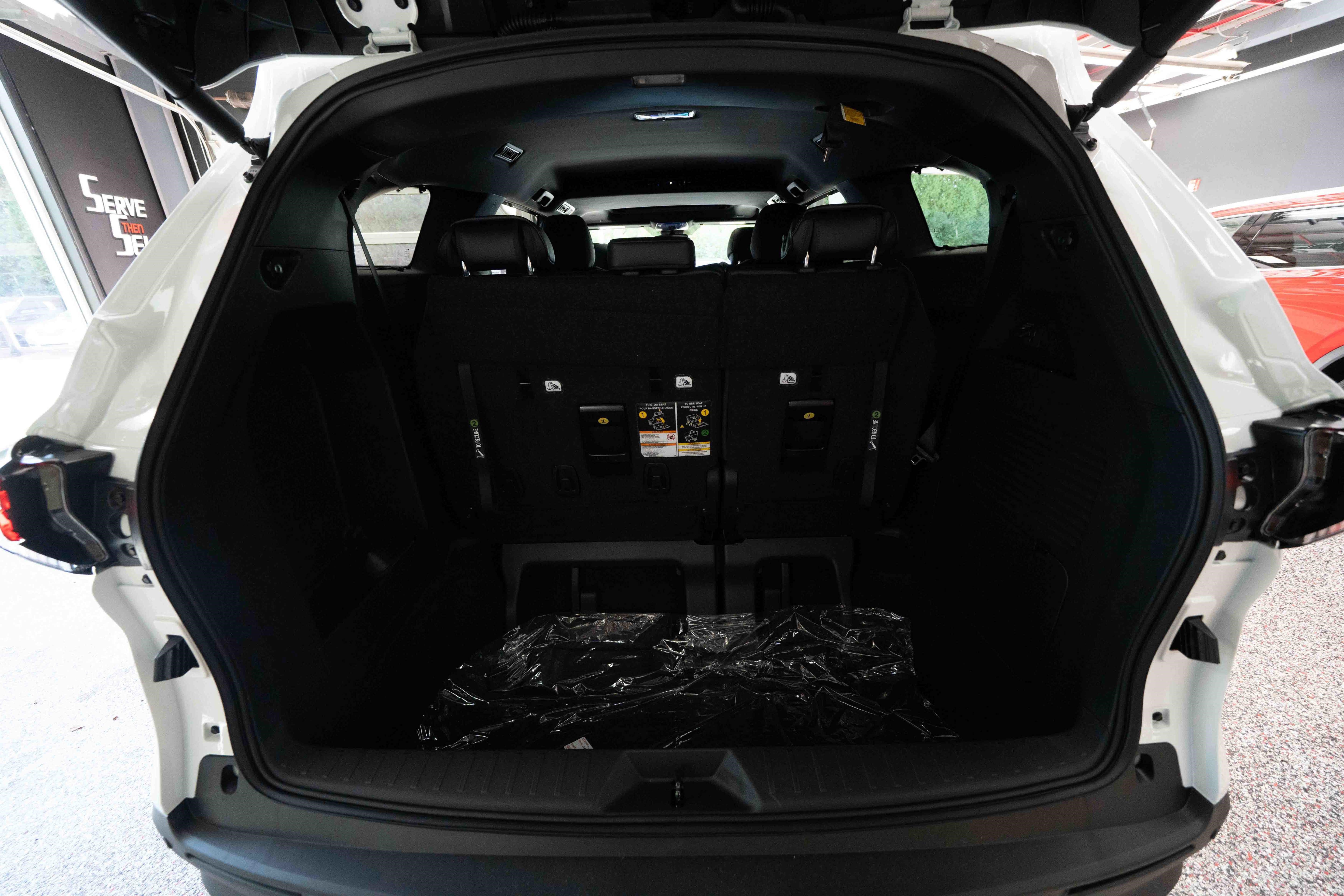 New 2026 Toyota Sienna XLE Woodland Edition AWD/4WD image 28