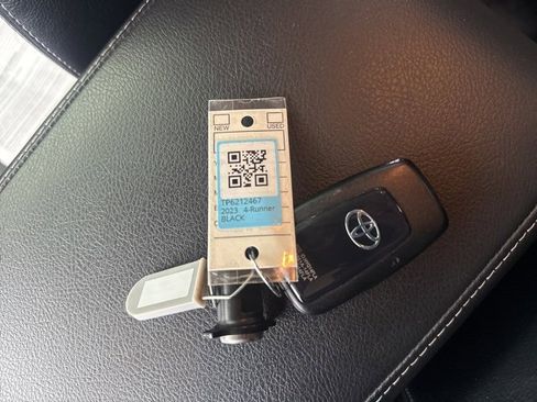 Used 2023 Toyota 4Runner Limited image 28