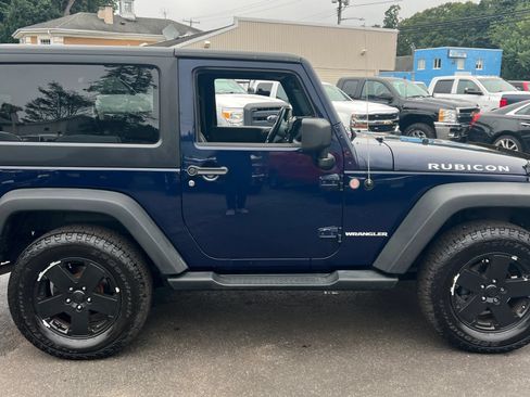 Used 2013 Jeep Wrangler Rubicon w/ Dual Top Group AWD/4WD image 8
