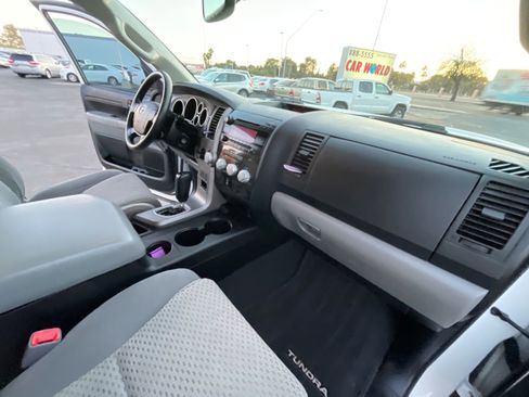 Used 2012 Toyota Tundra 2WD Double Cab w/ SR5 Pkg image 29