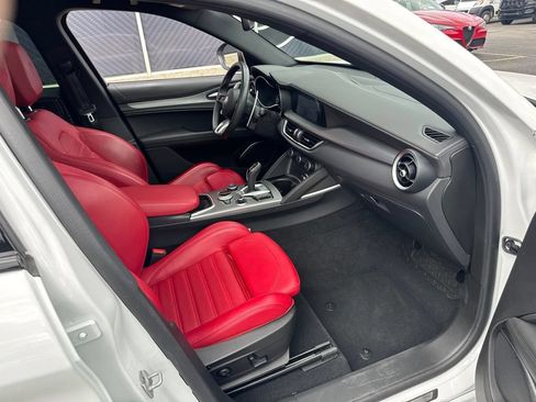 Used 2023 Alfa Romeo Stelvio Veloce AWD/4WD image 66