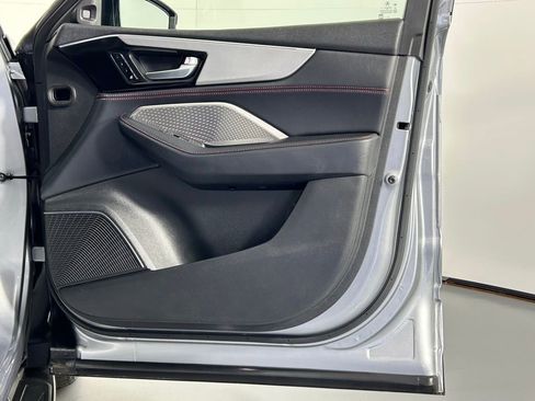 Used 2023 Acura MDX A-Spec image 9