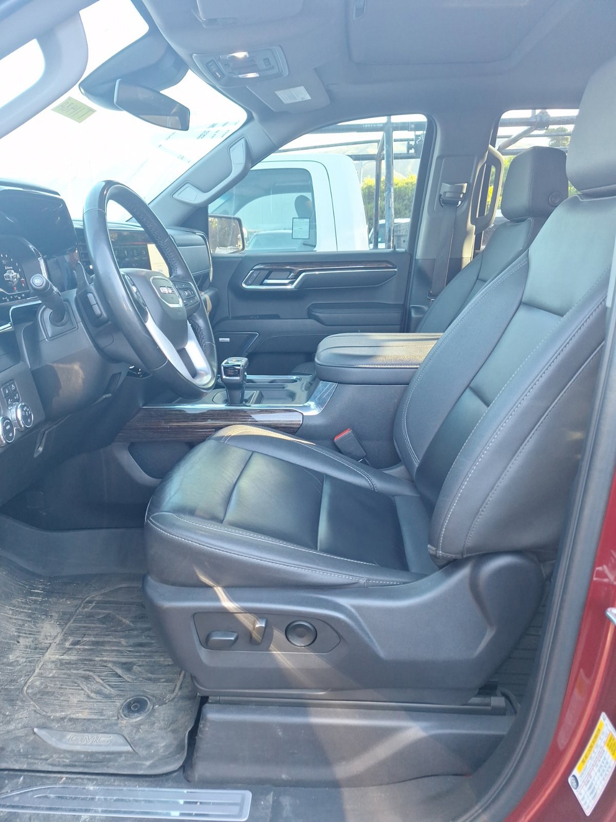 Used 2023 GMC Sierra 1500 Elevation w/ Elevation Premium Package AWD/4WD image 13