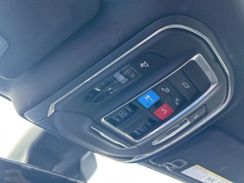 Used 2025 Jeep Grand Cherokee L Altitude RWD image 46