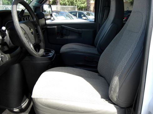 Used 2016 Chevrolet Express 3500 LT w/ LT Preferred Equipment Group image 24