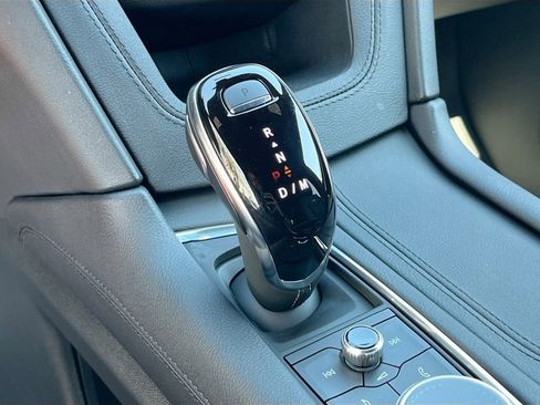 New 2025 Cadillac XT6 Luxury image 16