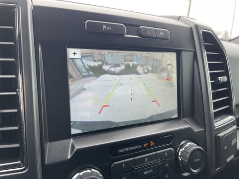 Used 2018 Ford F150 XLT w/ Equipment Group 302A Luxury image 19