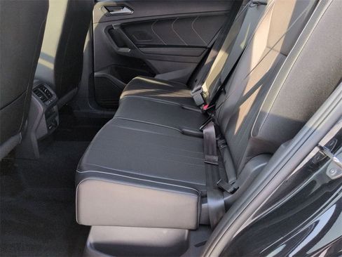 Used 2024 Volkswagen Tiguan SE R-Line image 25