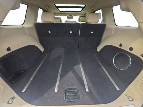 Used 2015 Jeep Grand Cherokee Limited w/ Luxury Group II image 13