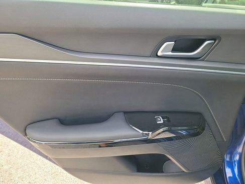 Used 2025 Kia K5 GT-Line w/ GT-Line Premium Package image 17