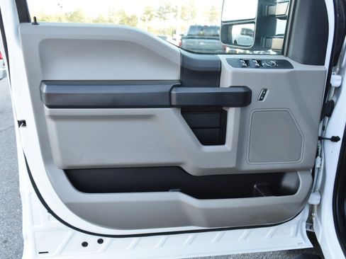 Used 2021 Ford F350 XL w/ Power Equipment Group image 14