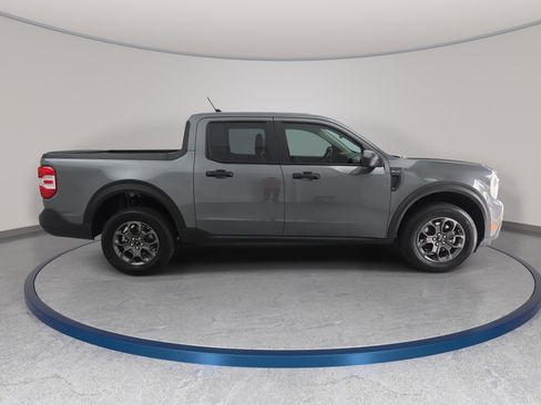 Used 2024 Ford Maverick XLT FWD image 4