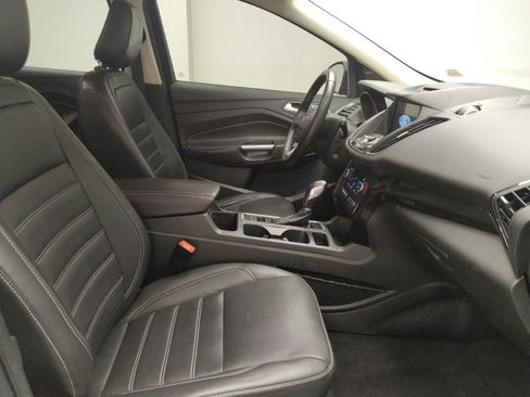 Used 2018 Ford Escape Titanium w/ Ford Safe & Smart Package FWD image 21