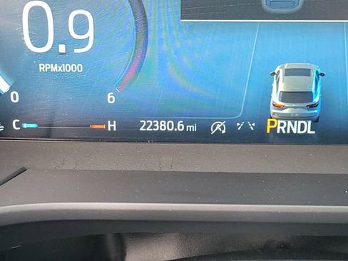 Certified 2025 Ford Escape Platinum image 17