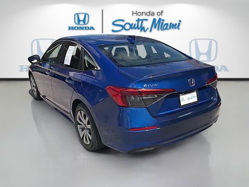 Used 2022 Honda Civic LX image 5