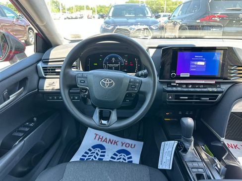 Used 2026 Toyota Camry LE FWD image 12