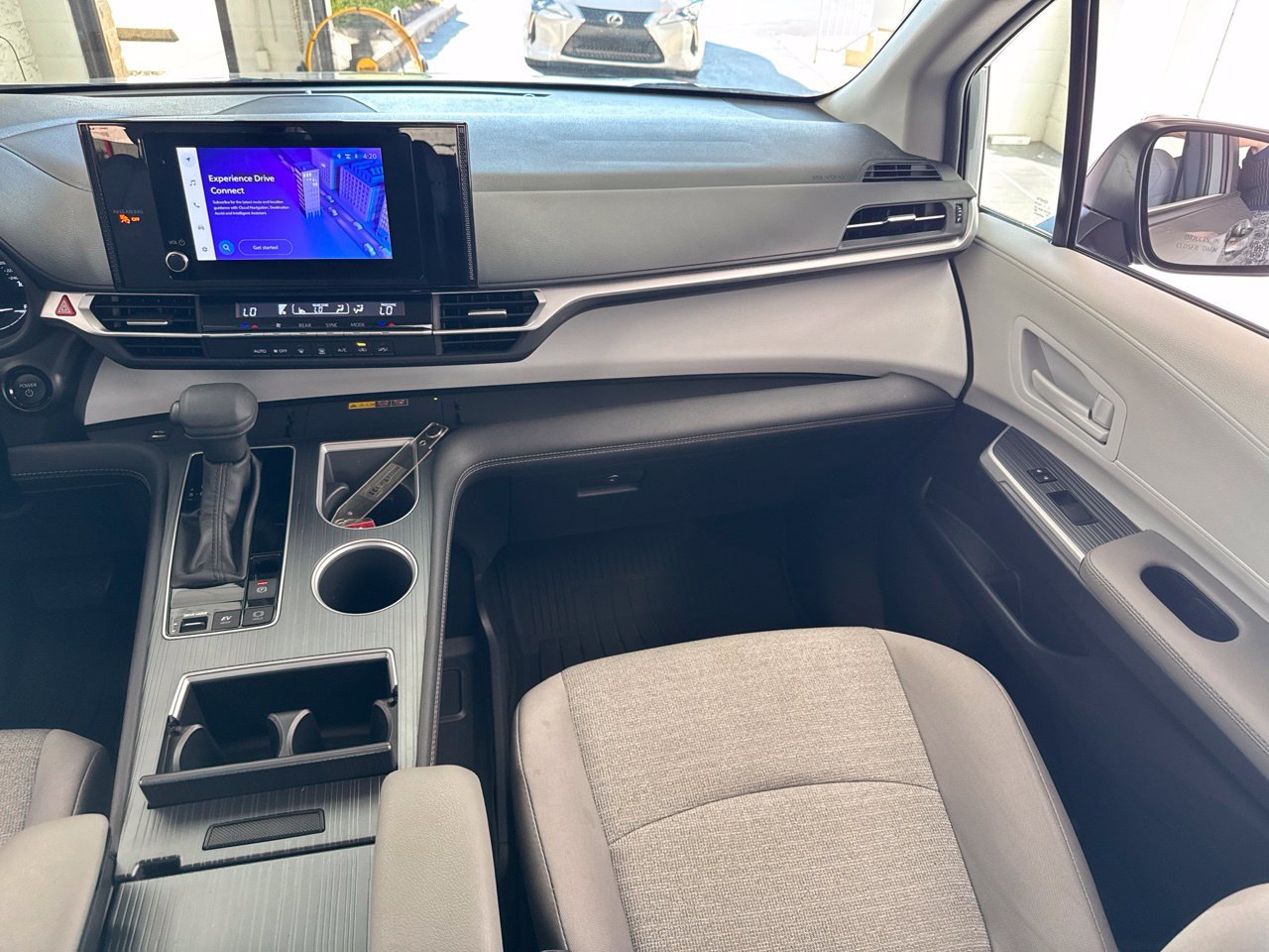 Certified 2026 Toyota Sienna LE AWD/4WD image 48