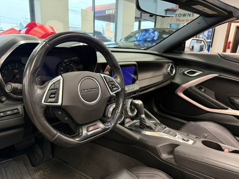 Used 2019 Chevrolet Camaro SS image 62