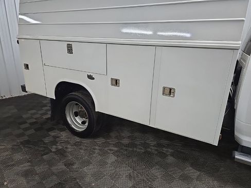 Used 2019 RAM 5500 Tradesman image 14