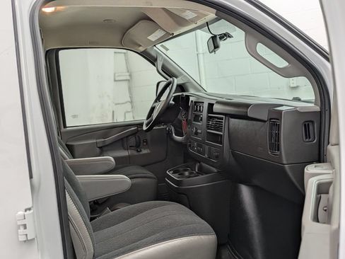 Used 2025 GMC Savana 2500 w/ Driver Convenience Package RWD image 17