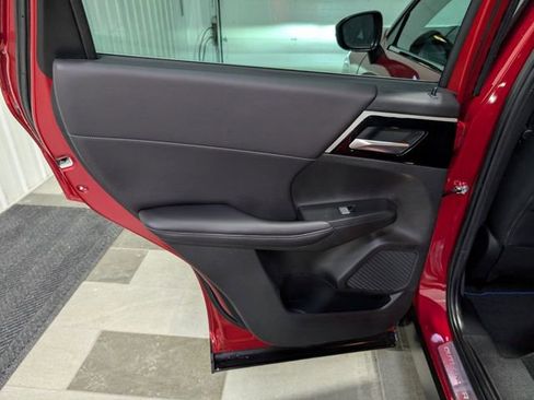 Used 2023 Mitsubishi Outlander SE image 8