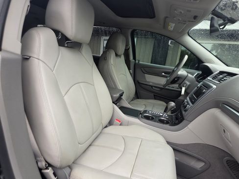 Used 2014 GMC Acadia SLT FWD image 15