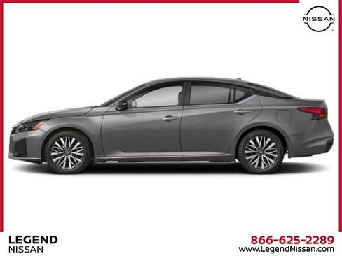 New 2026 Nissan Altima 2.5 SV FWD image 4