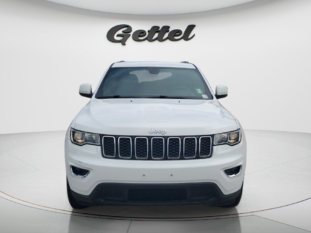 Used 2021 Jeep Grand Cherokee Laredo AWD/4WD image 2