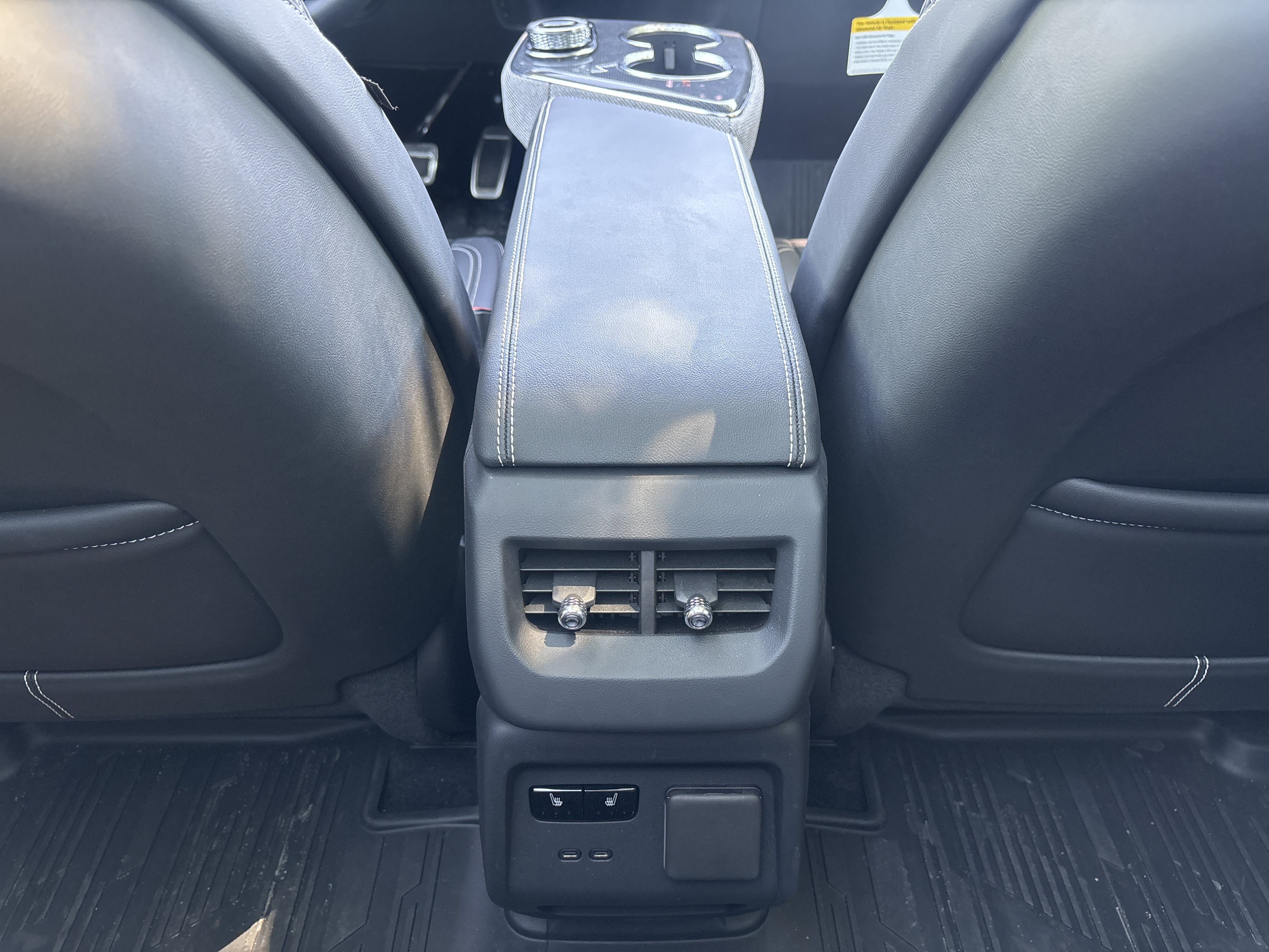 Used 2025 Cadillac Optiq Luxury 2 w/ LPO, Floor Liner Package AWD/4WD image 32