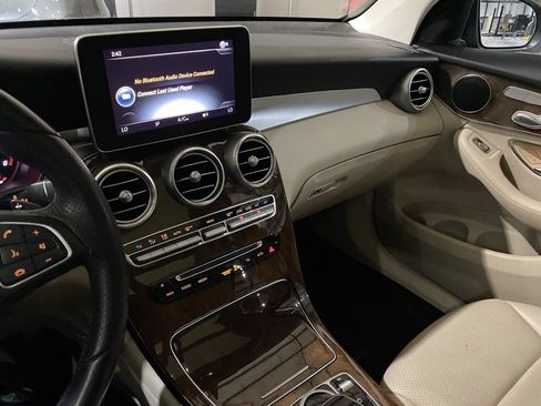 Certified 2018 Mercedes-Benz GLC 300 image 7