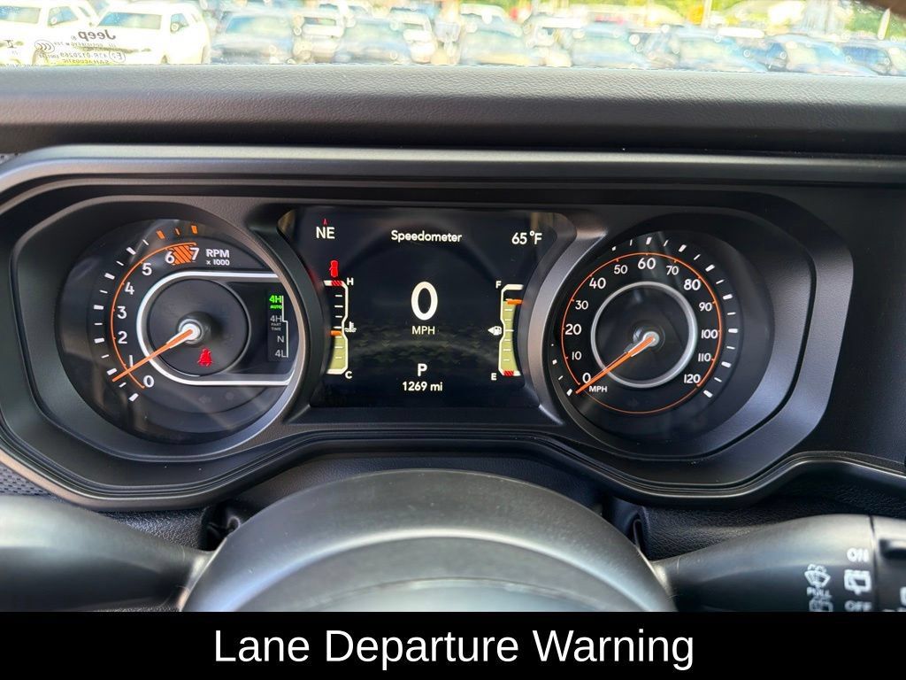 Used 2025 Jeep Wrangler Unlimited Rubicon 392 AWD/4WD image 24