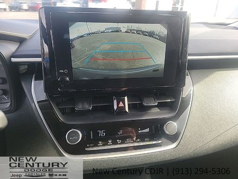 Used 2025 Toyota Corolla LE image 13