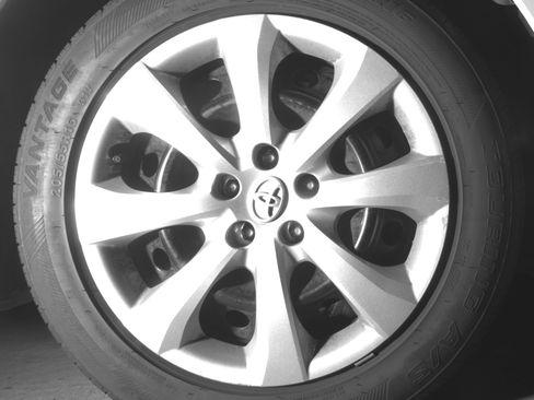 Used 2025 Toyota Corolla LE FWD image 13