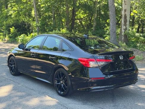 Used 2024 Honda Civic Sport image 8