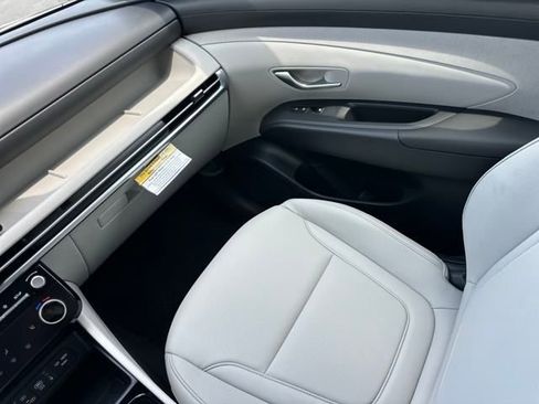 New 2025 Hyundai Tucson SEL image 17