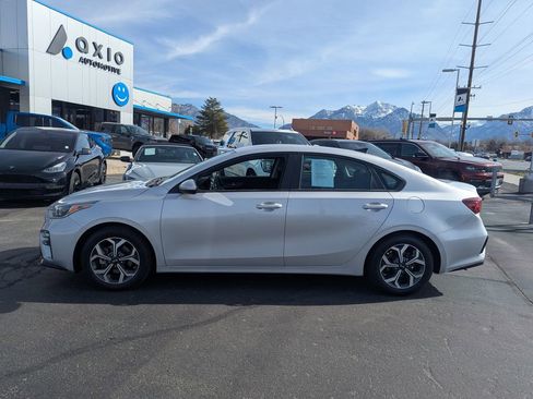 Used 2021 Kia Forte LXS FWD image 8