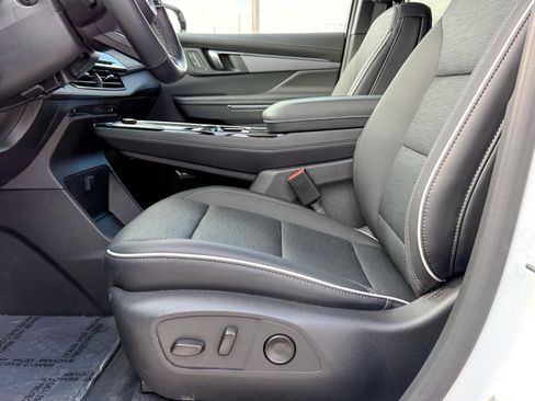 Certified 2025 Buick Enclave Sport Touring image 20