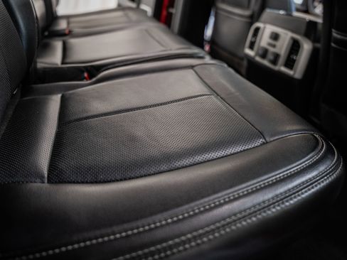 Used 2019 Ford F150 Lariat w/ Equipment Group 502A Luxury image 45