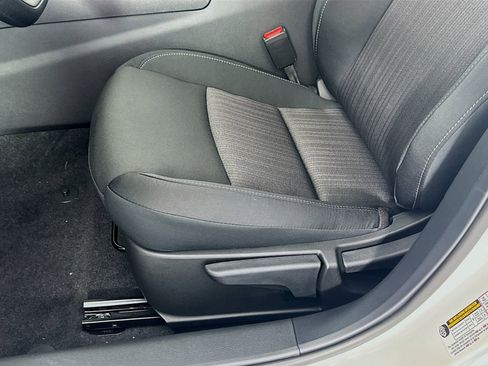 Used 2025 Nissan Altima 2.5 S image 18