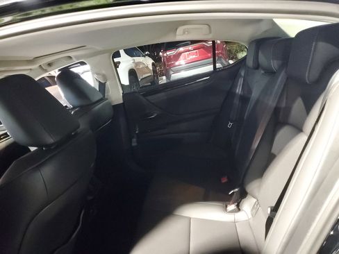 Used 2020 Lexus ES 350 w/ Premium Package image 9