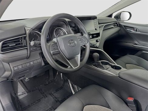 Used 2022 Toyota Camry LE image 16