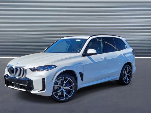 New 2026 BMW X5 xDrive50e w/ M Sport Package image 1
