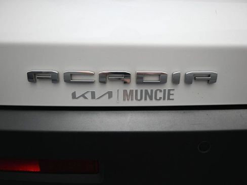 Used 2021 GMC Acadia AT4 w/ Trailering Package AWD/4WD image 10