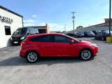 Used 2015 Ford Focus SE image 5