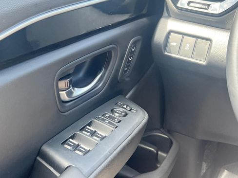 Used 2024 Honda Pilot Touring image 19